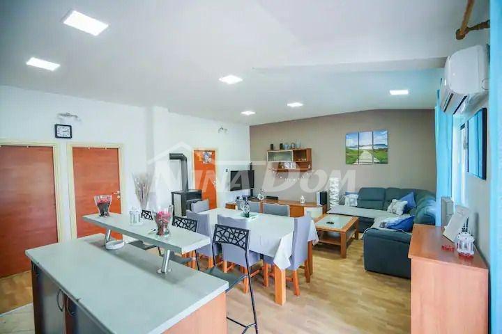 Apartmanska kuća 100m od dvorane Višnjik Zadar