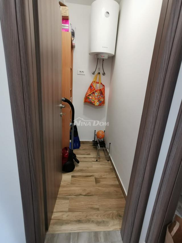 Luksuzni apartman s pogledom na more, 2. kat centar otoka Vira 