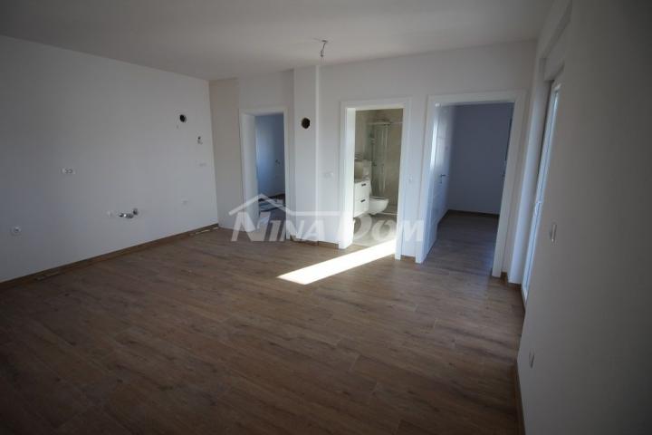 Apartman novogradnja, južna strana (voda i kanalizacija)