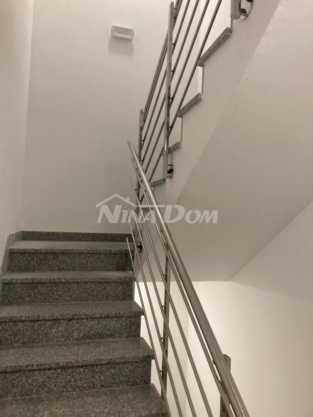 Apartman novogradnja, južna strana (voda i kanalizacija)