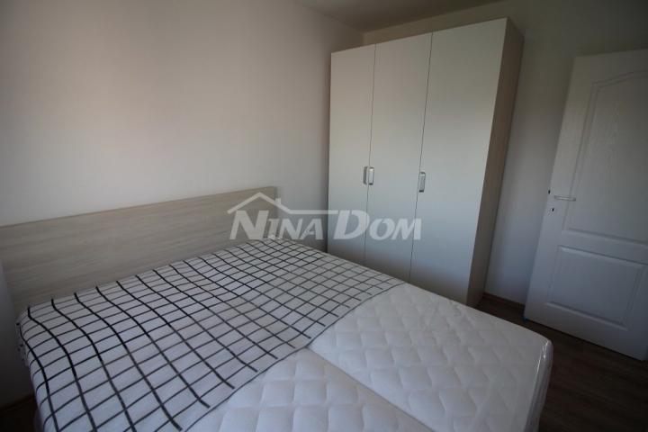 Apartman 100 m. do plaže, pogled, dvije etaže. 