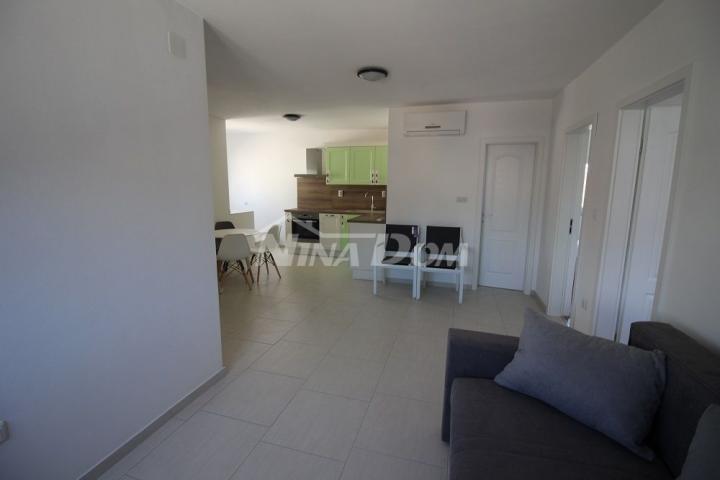 Apartman 100 m. do plaže, pogled, dvije etaže. 