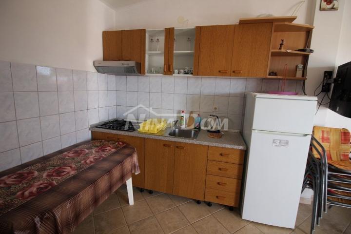 Apartmanska kuća 400 metara do mora