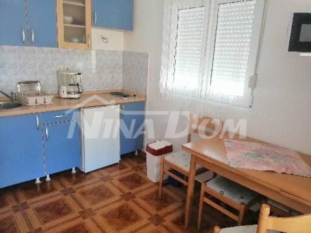 Studio apartman, prvi kat 160 met. do mora