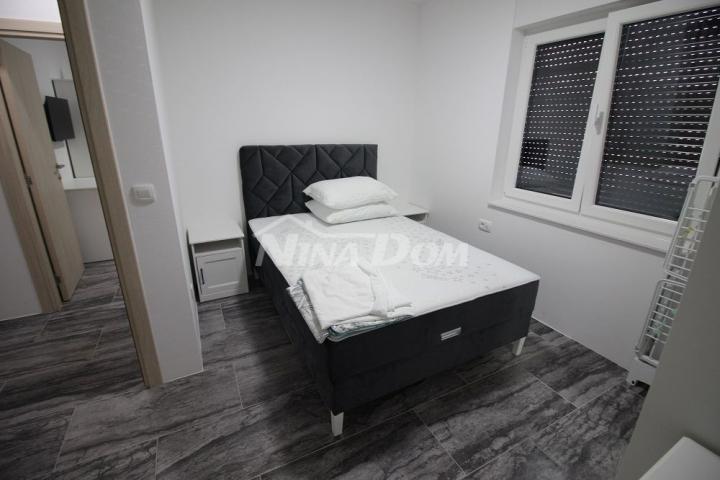 Apartman s tri spavaće sobe, prizemlje 