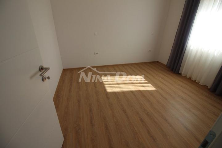 Apartman na katu, centar otoka Vira (voda i kanalizacija) 