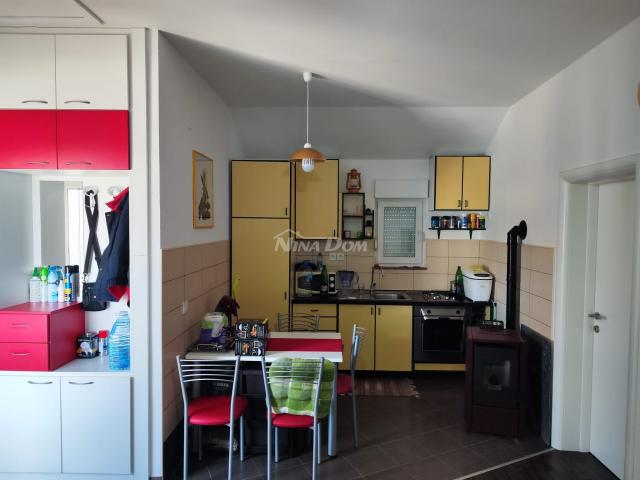 Južna strana otoka Vira, apartman prvi kat 48. 48 m2