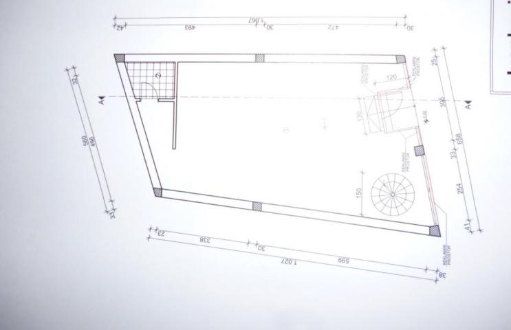 Poslovni prostor u centru ID#4169