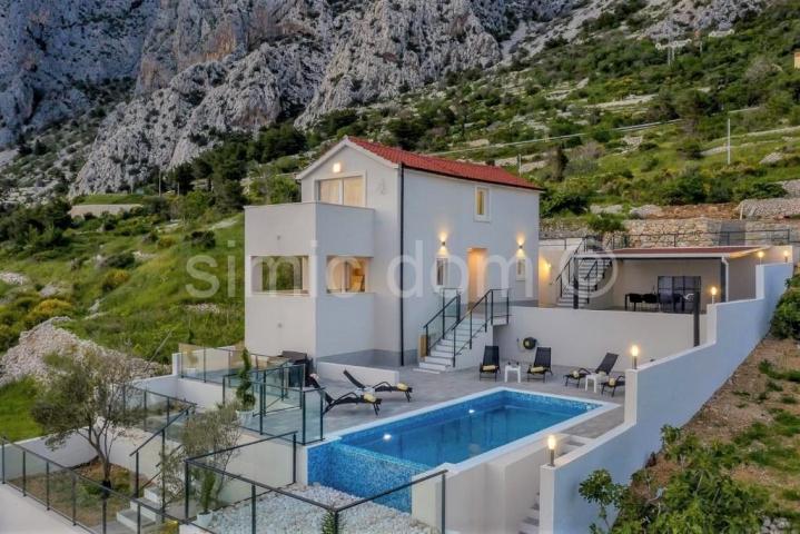 Prekrasna vila 70m od mora, Makarska Rivijera