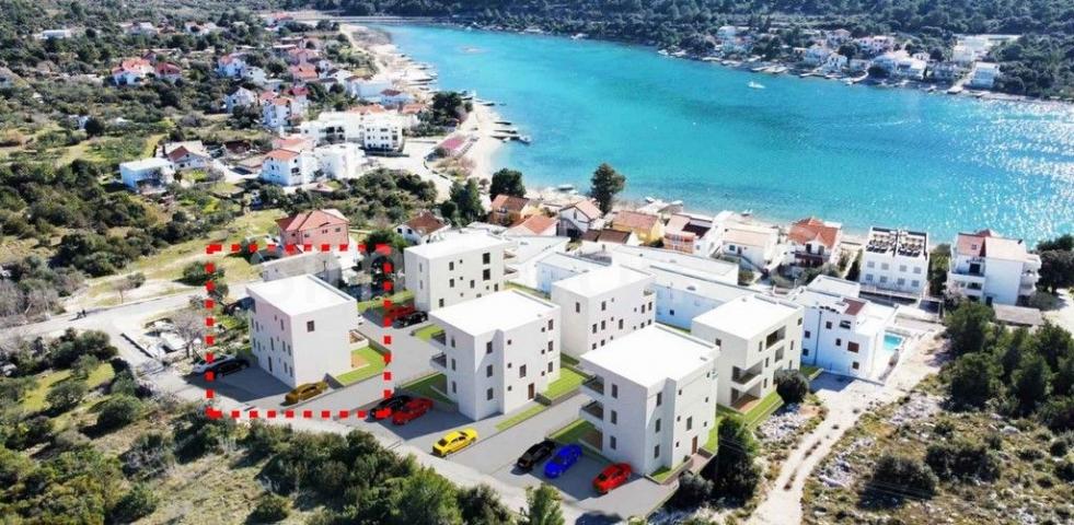 Apartmani s vrtom u novogradnji blizu mora, Grebaštica