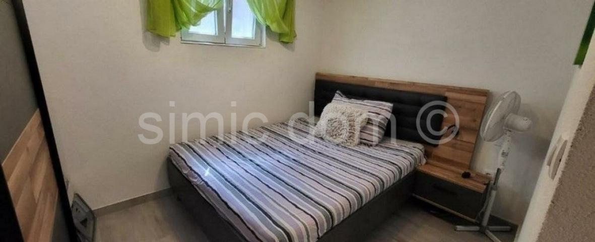 Namješten apartman blizu mora, Rogoznica