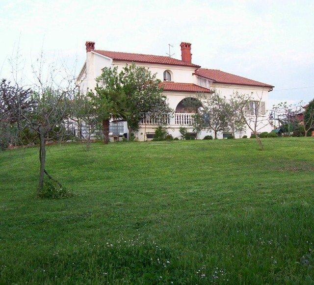 Big house with a beautiful large land