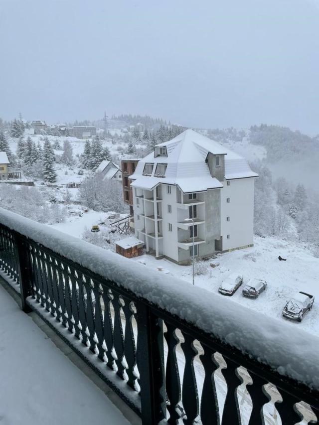 EXTRA LUX OPREMLJEN STAN- KOPAONIK-BEZ PROVIZIJE