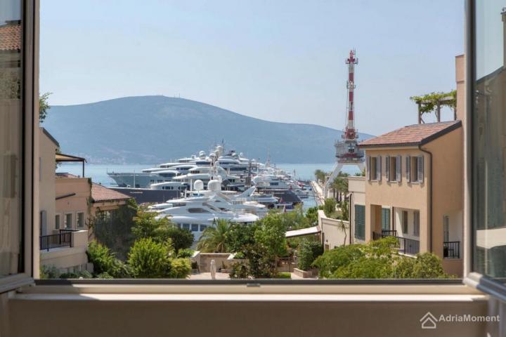 Prodajem 2-soban stan u Porto Montenegro - 150 m2