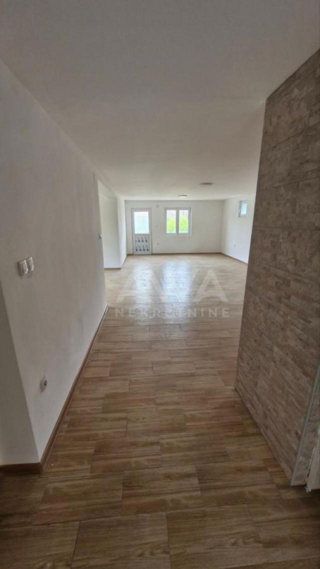 Kuća, Goge, 122 m2 na placu od 500 m2