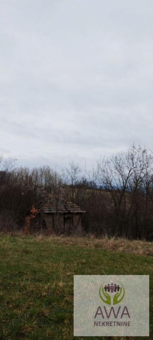 Valakonje, potes Karaula. Kuća 30m2, plac 51ar