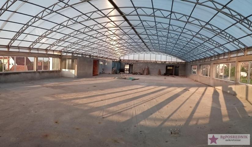 Čukarica, Velika Moštanica, Milovana Milenkovića, 400+300m2