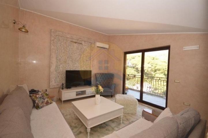 Two bedroom apartment for sale in Herceg Novi