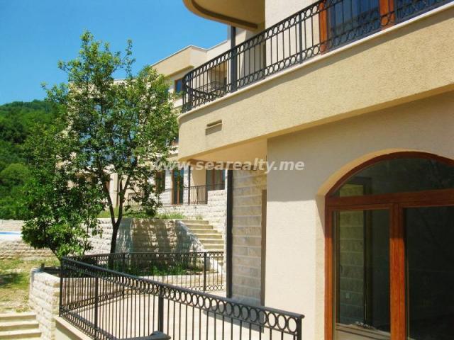 Seaviev luxury apartment with Living room + bedroom + 2 toilets + 2 terraces 94879 €