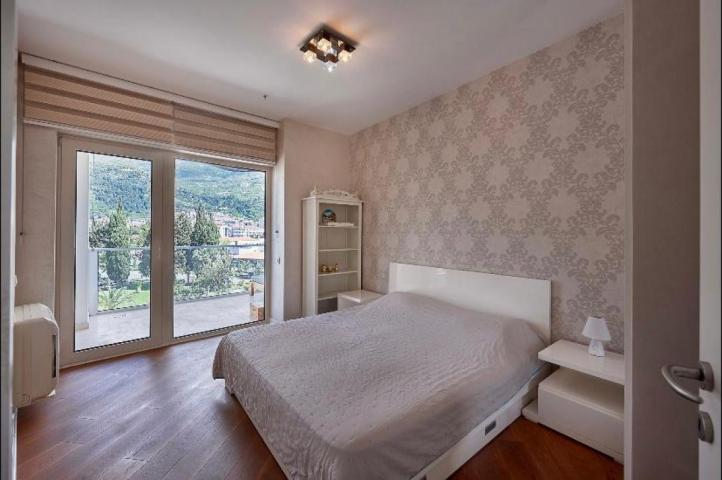 Luxury 1-bedroom apartment in Budva for rent