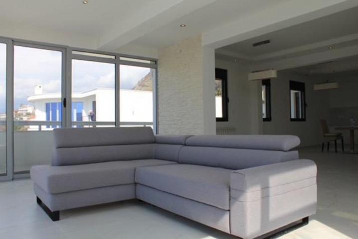 Luxurious penthouse for sale, sea view, 241 m2 Bar