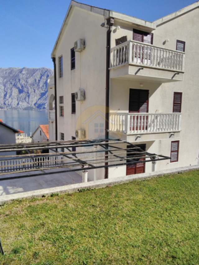 Family house with beautiful sea views for sale in Stoliv, Kotor - Montenegro. 