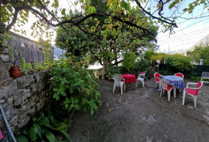 A house in a perfect location in Kotor is for sale