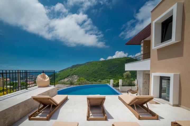 Luxury villa for sale in Bečići-Ivanovići, Budva