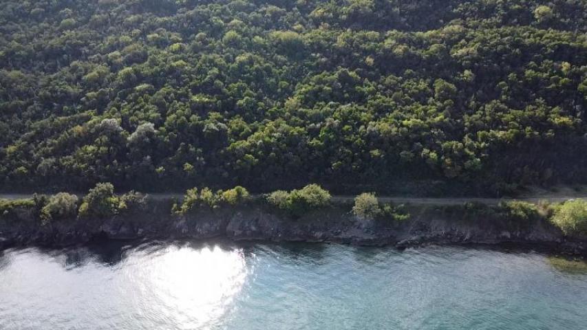 A plot for sale in an ideal location on the first line to the sea in Herceg Novi