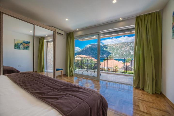 Luxury villa with a view of the sea in Kotor is for sale