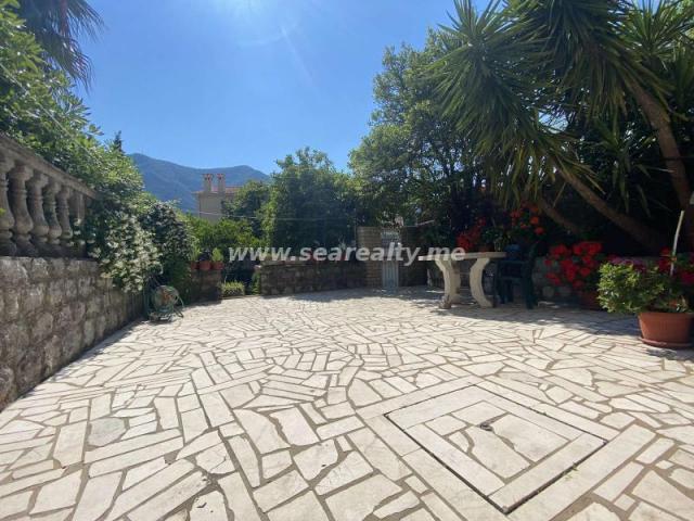 Beautiful stone palace for sale in Dobrota, Kotor