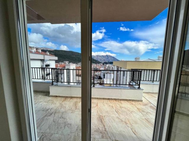 Three-room apartment in a new building with a sea view, Dubovica, Tivat