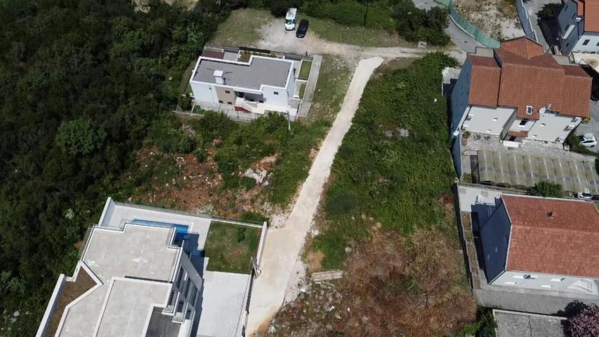 Urbanized land 730 m2 (GBA 292 m2) for sale, Kaluđerovina, Tivat