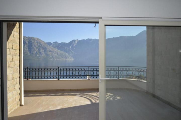 New 3-bedroom apartment with a panoramic sea view in Kotor for sale