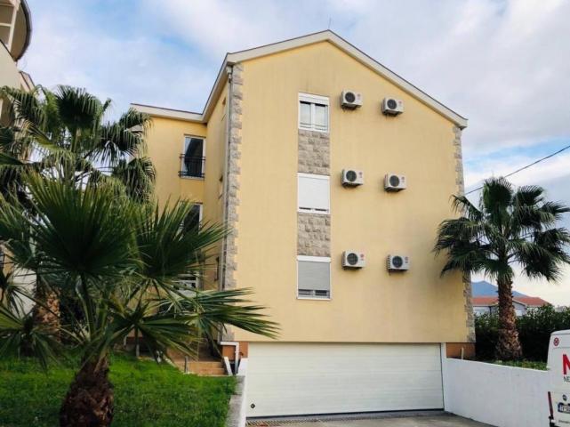 Two bedroom apartment, Dumidran,  Tivat