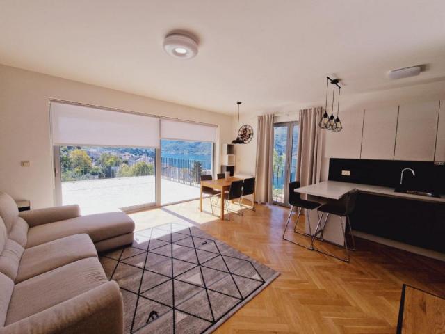 Luxury 2-bedroom apartment in an excellent location in Kotor for sale