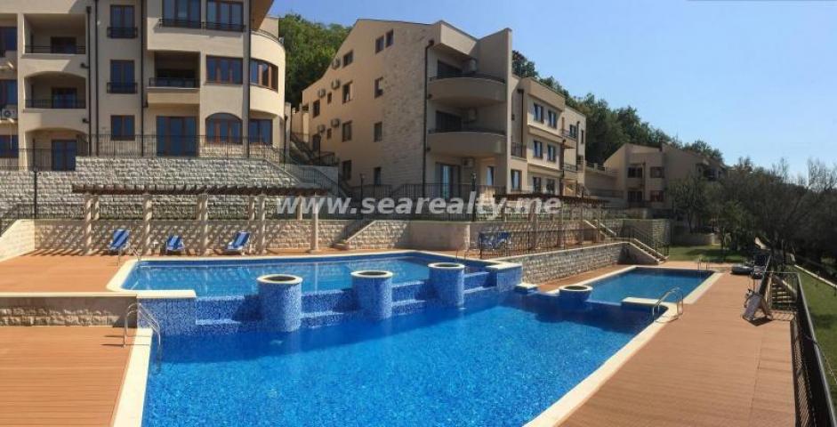 Seaviev luxury apartment with Living room + 2 bedrooms + toilet + terrace