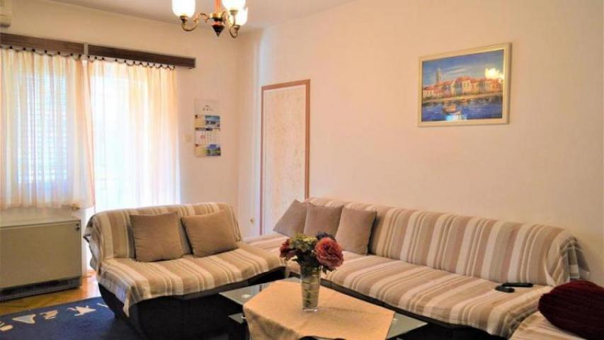 House with apartments for sale in Dobrota, Kotor