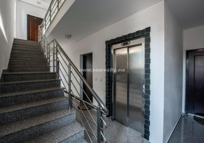 One-room appartment 53 m2 for sale in Budva, 100 m away from the sea