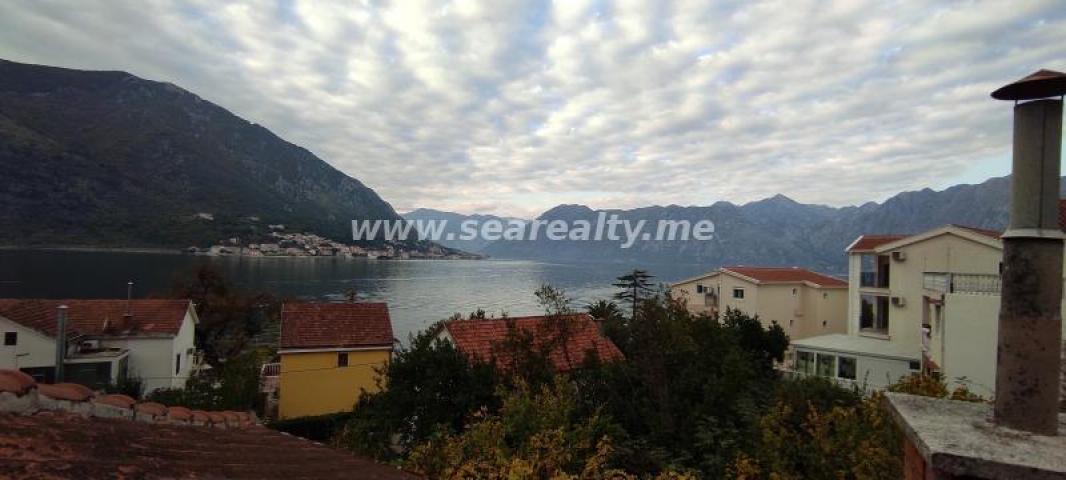 Beautiful stone palace for sale in Dobrota, Kotor