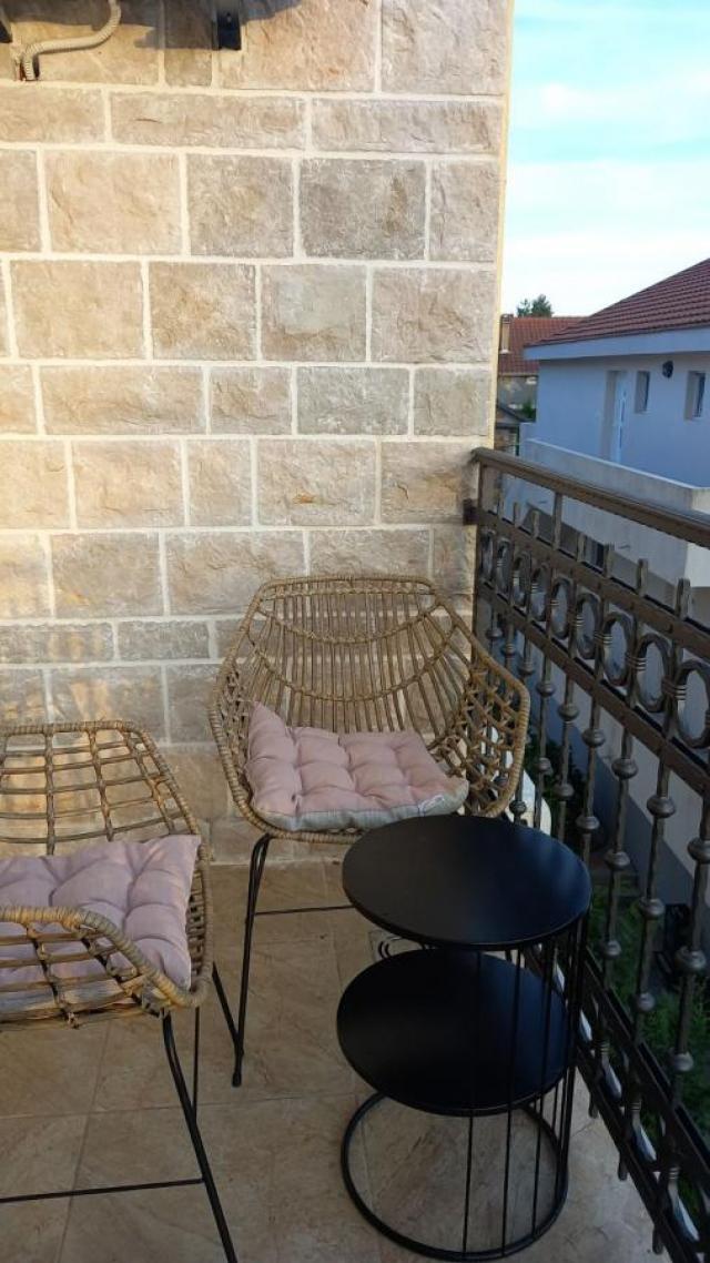 Beautiful 1-bedroom apartment in Tivat for rent