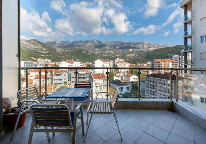 One-room appartment 53 m2 for sale in Budva, 100 m away from the sea