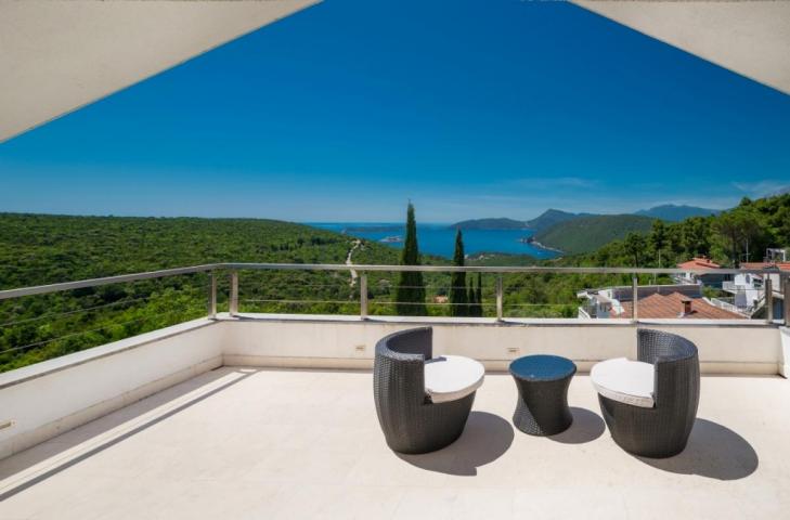 For sale is a recently renovated, stylishly designed villa