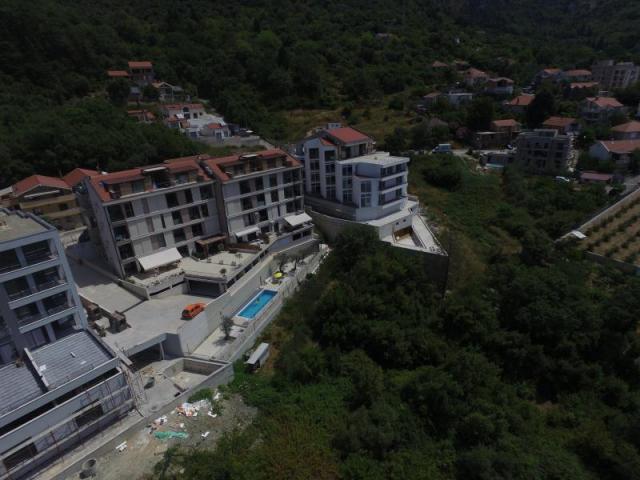 One bedroom apartment for sale in Tivat with sea view