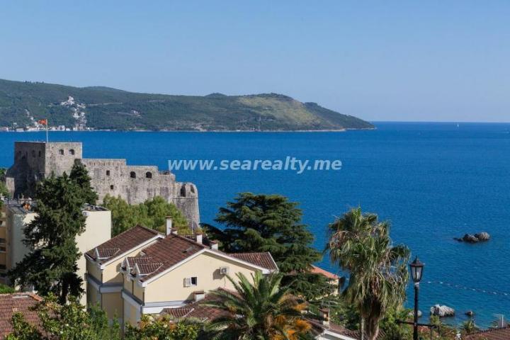 Seaviev luxury apartment with Living room + bedroom + 2 toilets + 2 terraces 94879 €