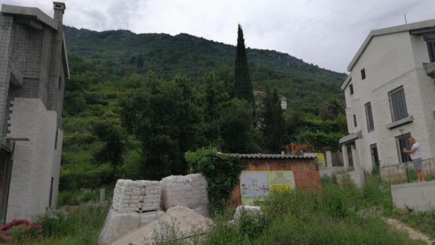 Excellent investment plot with a beatufull sea view in Kamenari, Herceg Novi