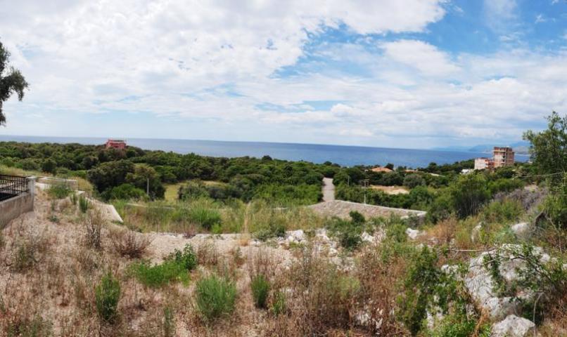 Urbanized plot with a sea view