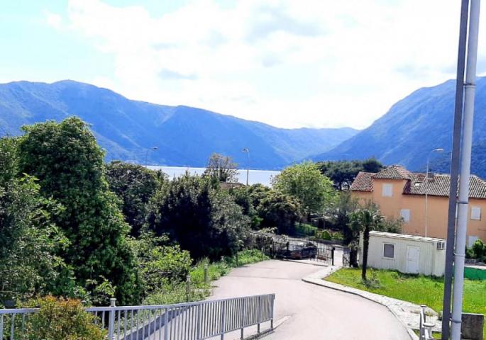 Three-bedroom lux apartment for sale-Kotor