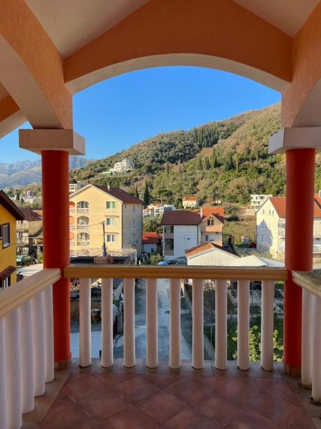 Three-storey house, Seljanovo, Tivat