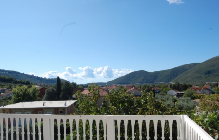 Two-storey house for sale in Lastva Grbaljska, Kotor